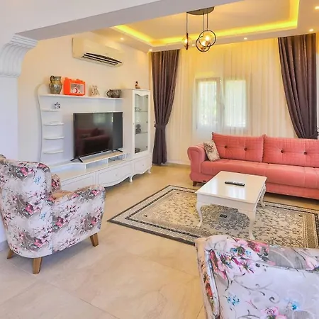 Yesilkoy 2 Bedroom 1672 Vila Kalkan