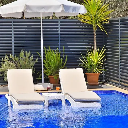 Yesilkoy 2 Bedroom 1672