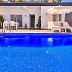 Yesilkoy 2 Bedroom 1672 Villa *