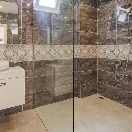 Yesilkoy 2 Bedroom 1672 Villa