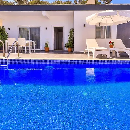 Yesilkoy 2 Bedroom 1672 Villa *